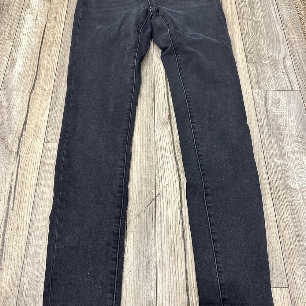 Black Skinny Jeans